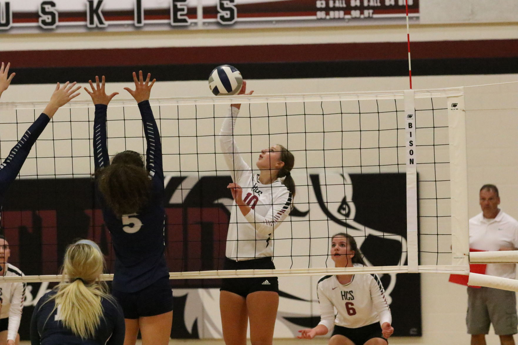 Cross County vs. Heartland volleyball 35.JPG